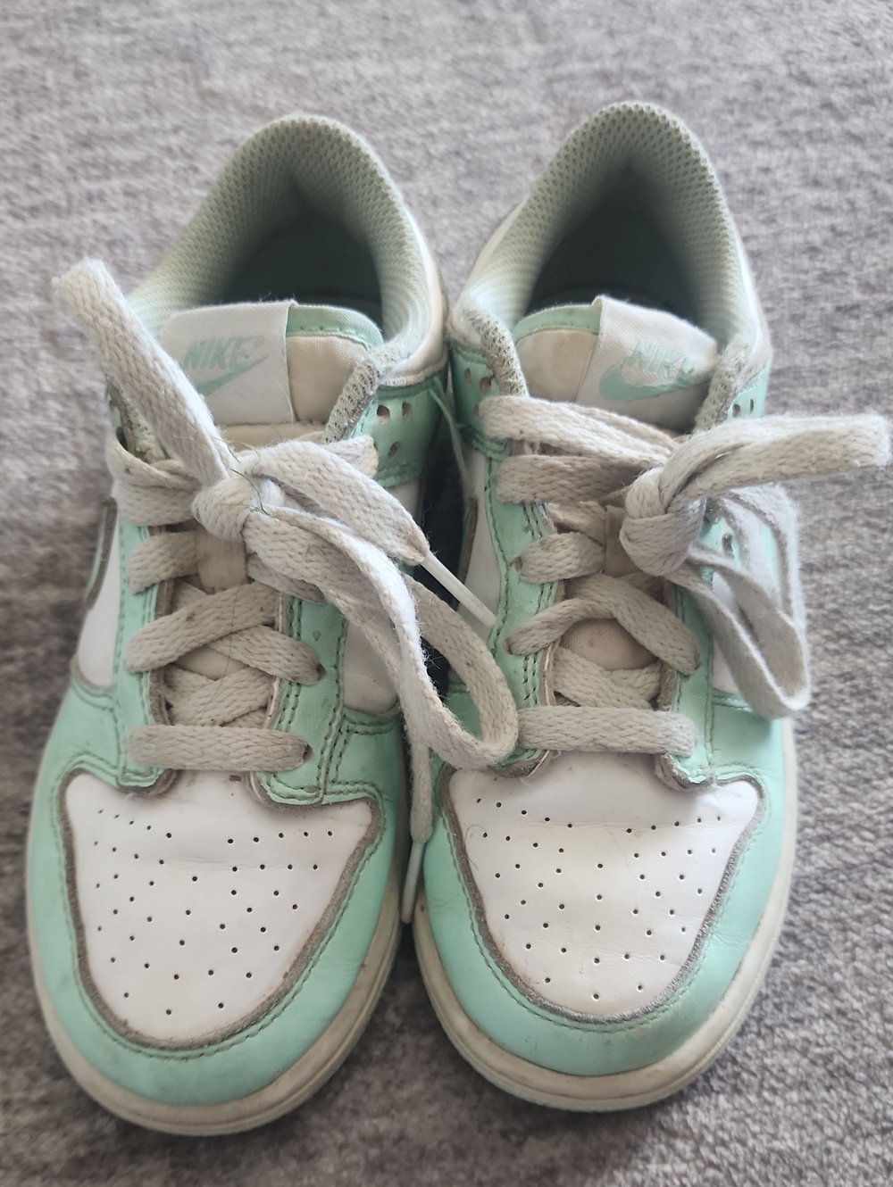 Nike Kids Mint Green and White Low-Top Sneakers
